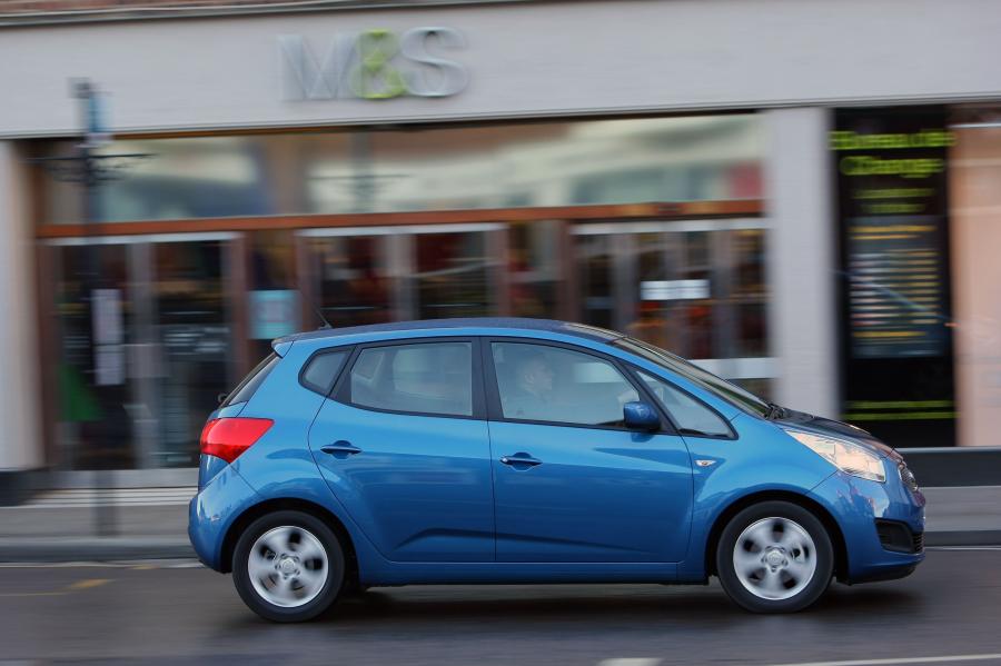  Kia Venga 2010 года  (фото 198 из 199)